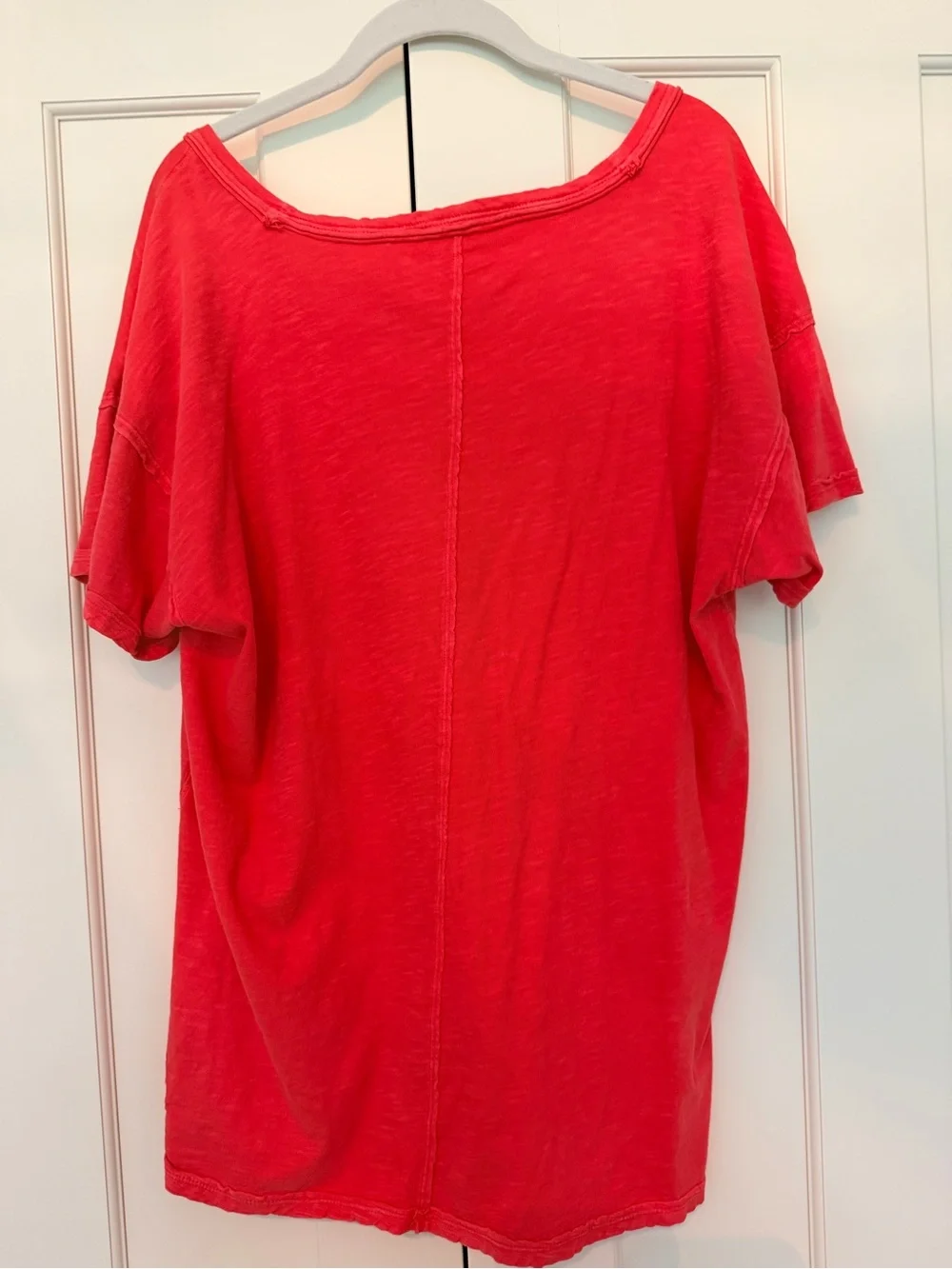 Anthropologie Pilcro  V-Neck Short Sleeve Tee in Bright Coral Red